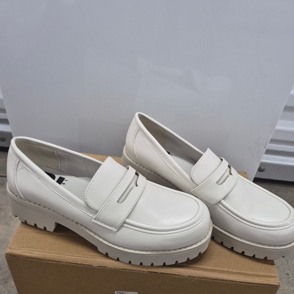 Dirty laundry Womens White Faux Leather Lug Sole Penny Loafers Chunky  Shoes 8.5
